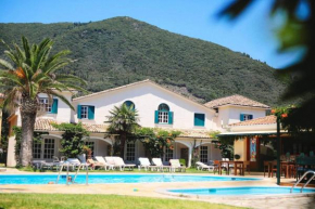  Valentino Corfu  Ипсос